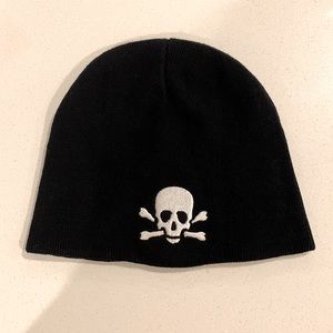 Black and White Reversible Skull Beanie